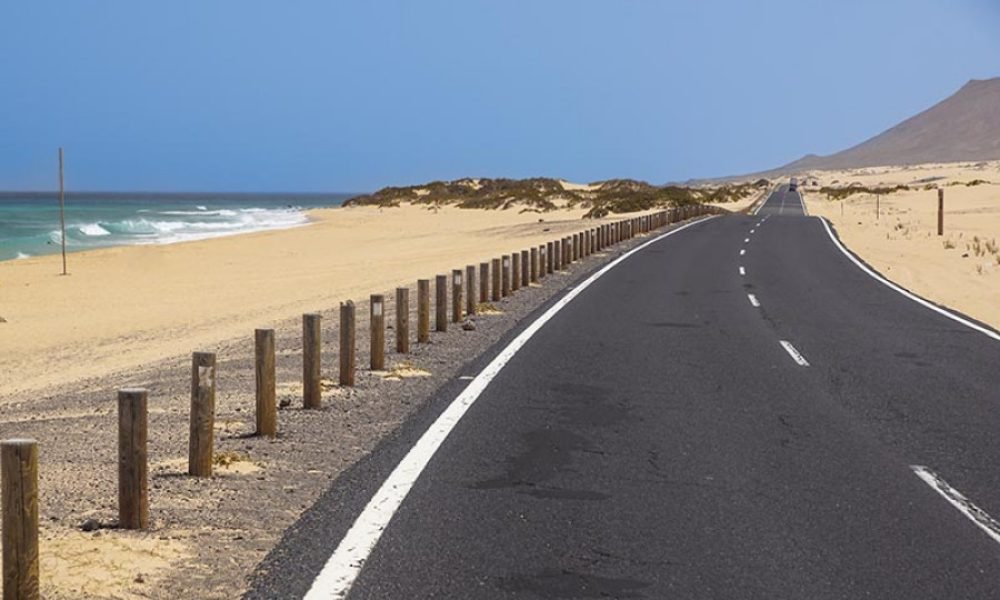 6_carretera-por-corralejo-playa_shutterstock_336323561-modificada-800x530-px-(2)-gallery